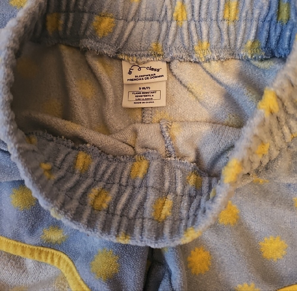 Pajama Set - Picture 2 of 3